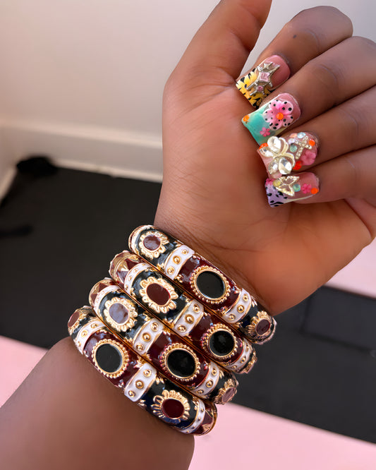 Eleni Bangle